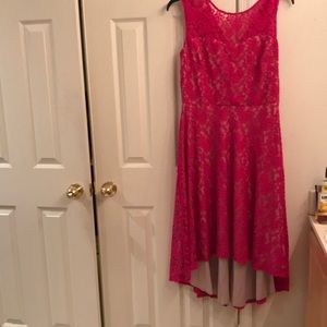 Sangria Cute pink dress for a wedding of party. Fully lined